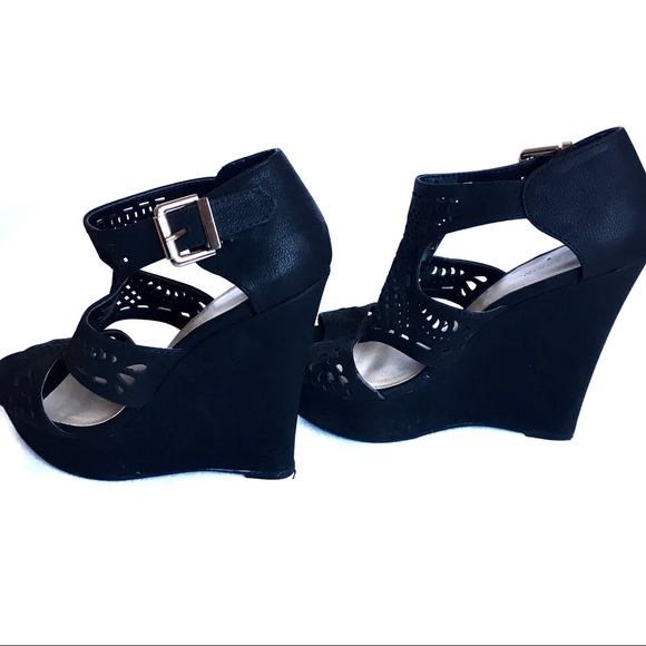 Call it spring womens black wedges in size 7.5 - Picture 5 of 12